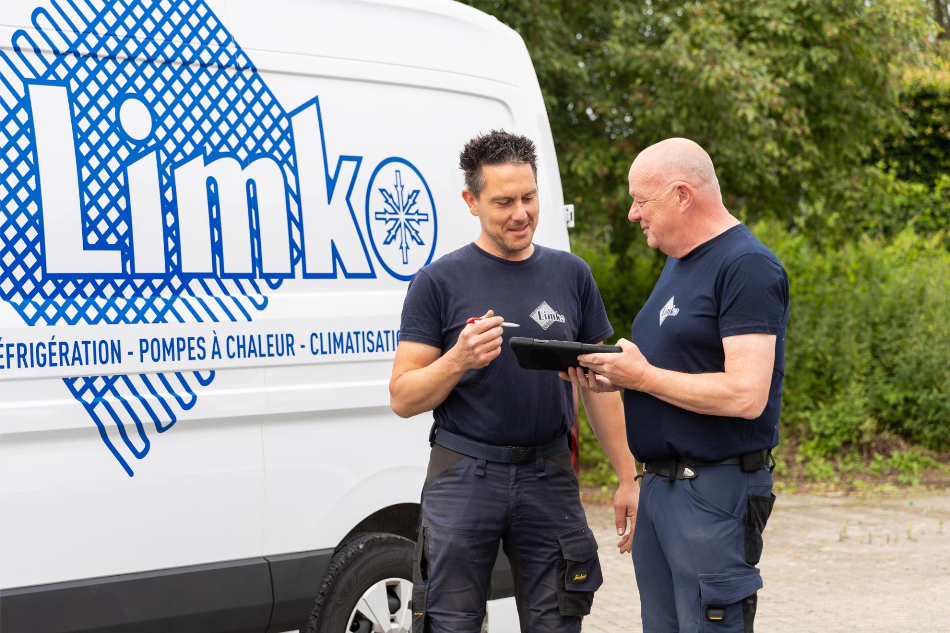 Collega's Limko Bespreken Job